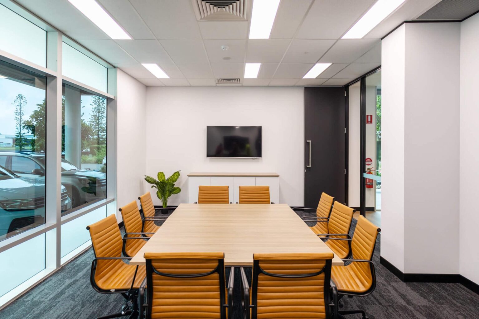 Office Furniture, executive desks and chairs