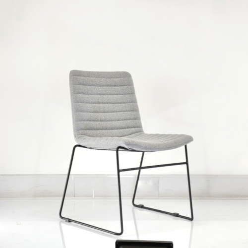 Pinsk Sled Base Chair EX-DEMO